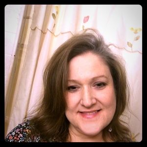 Meet your Posher, Pamela